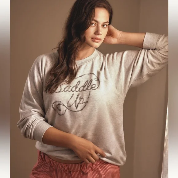 NWT - Crew-Neck Graphic Sweatshirt - Picture 7 of 8